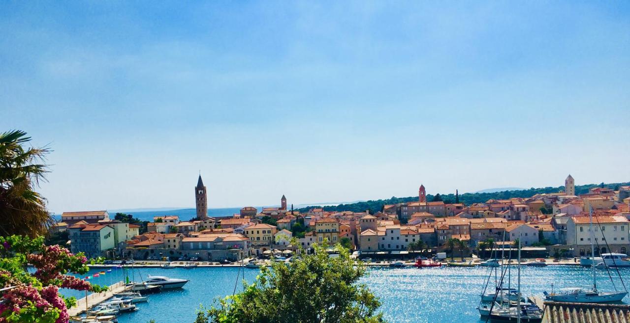 Apartman Galli S Pogledom Na Grad Rab Apartment